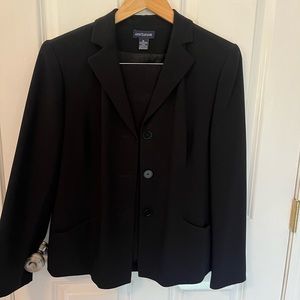 Ann Taylor 2 Piece Pant Suit Black